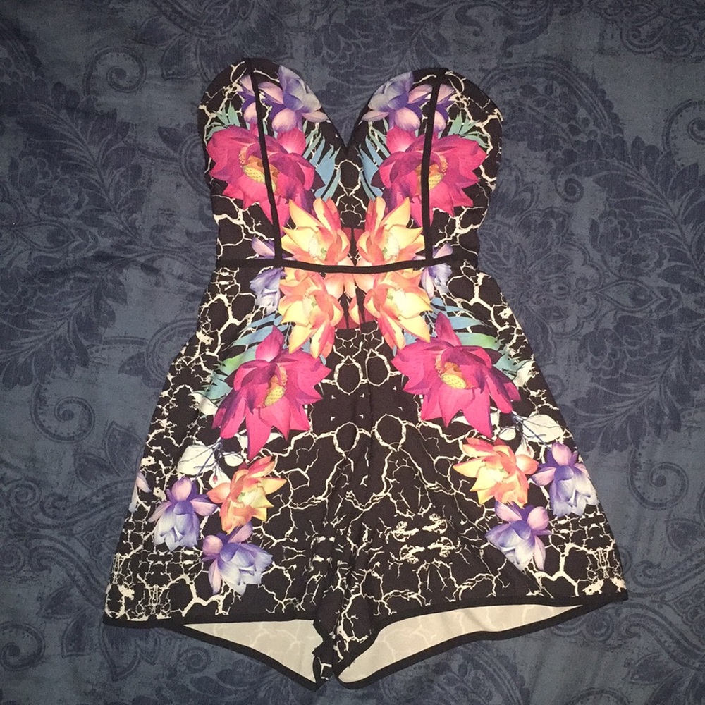 Xenia Boutique Strapless Floral Romper